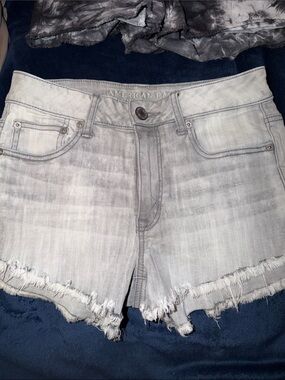 American Eagle Outfitters Light Gray Frayed Hem Denim Shorts